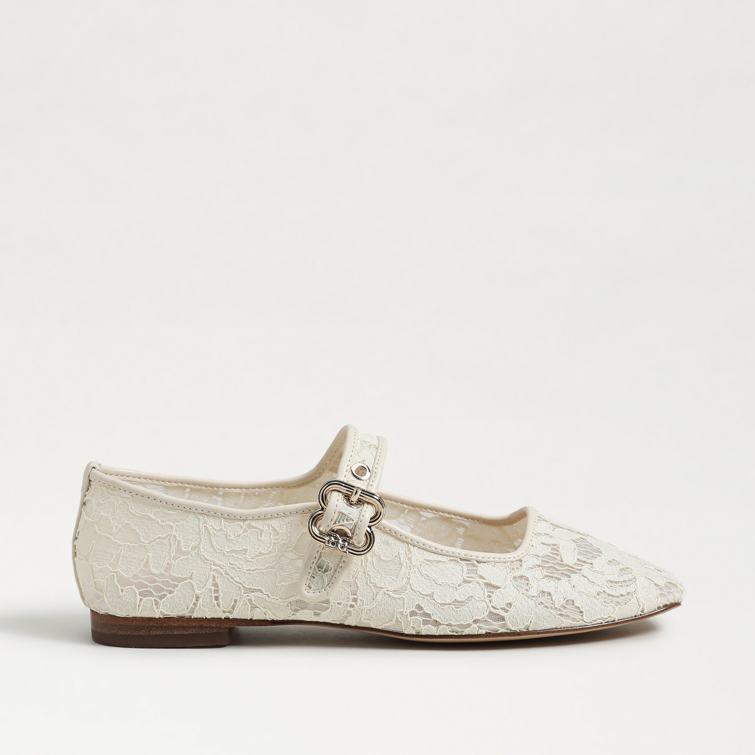 flats featuring michaela mesh in ivory