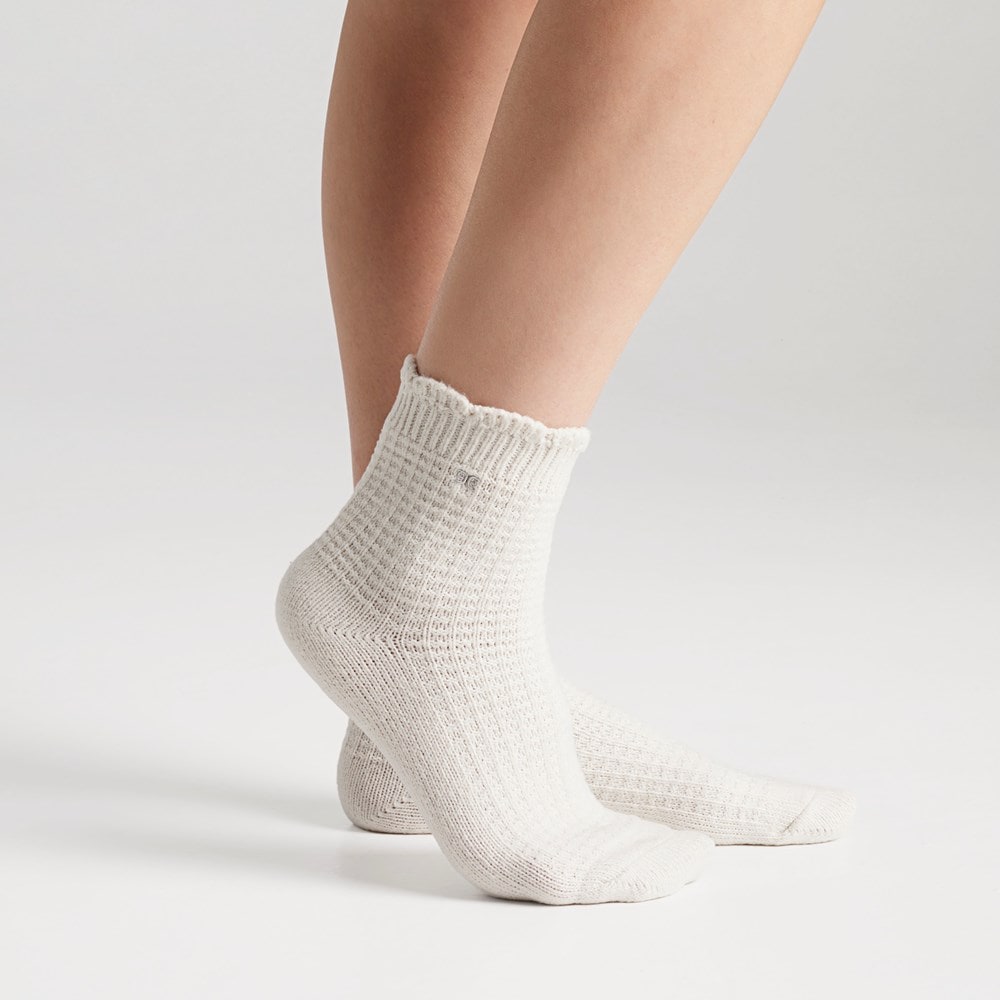 3 Pack Waffle Midi Boot Socks - LifeStyle2
