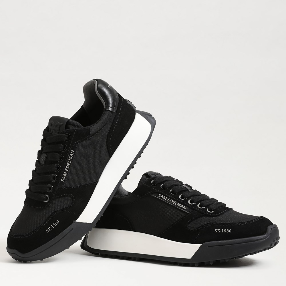 Layla Sneaker - Detail