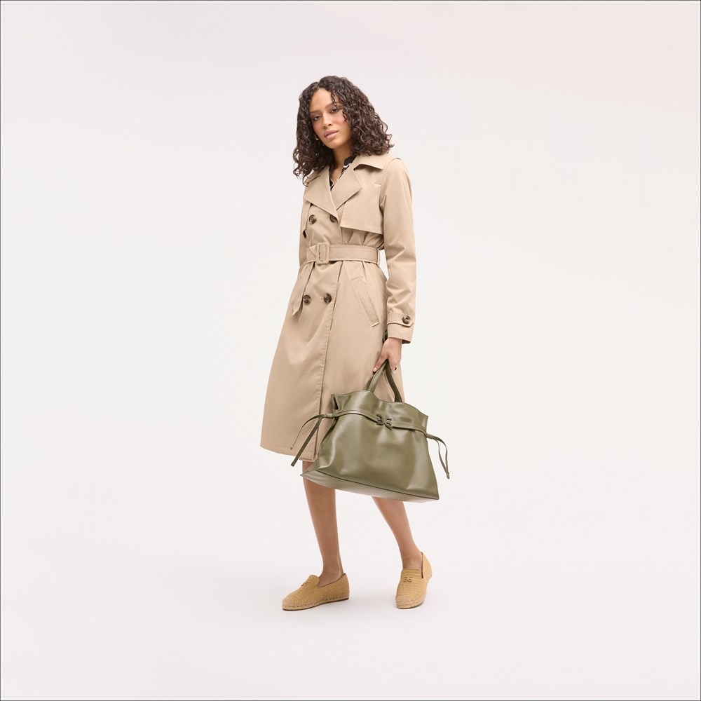 Poppy Large Drawstring Crossbody - Right