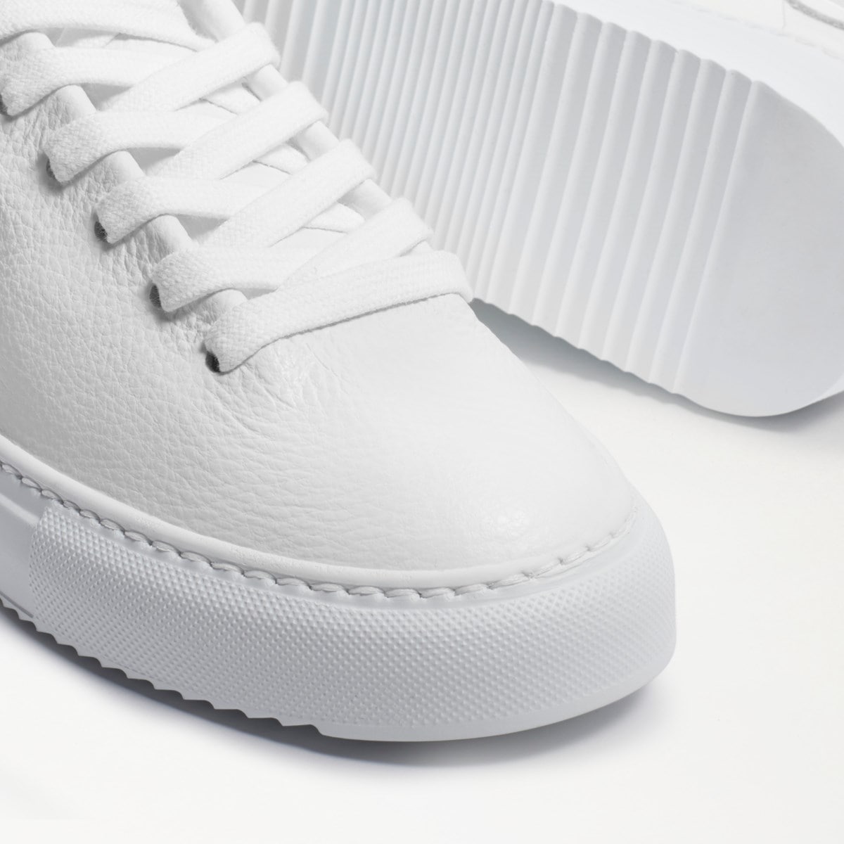 sam edelman pippy sneakers