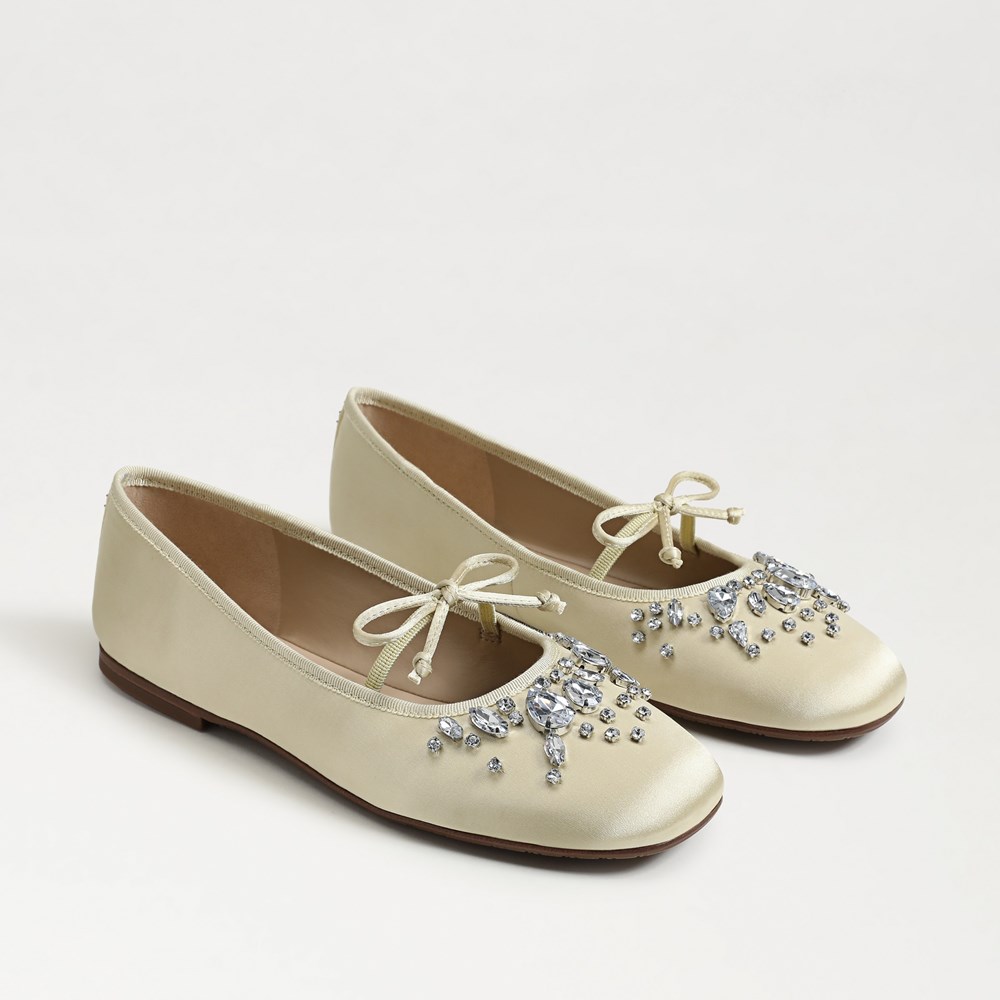 Amy Ballet Flat Pale