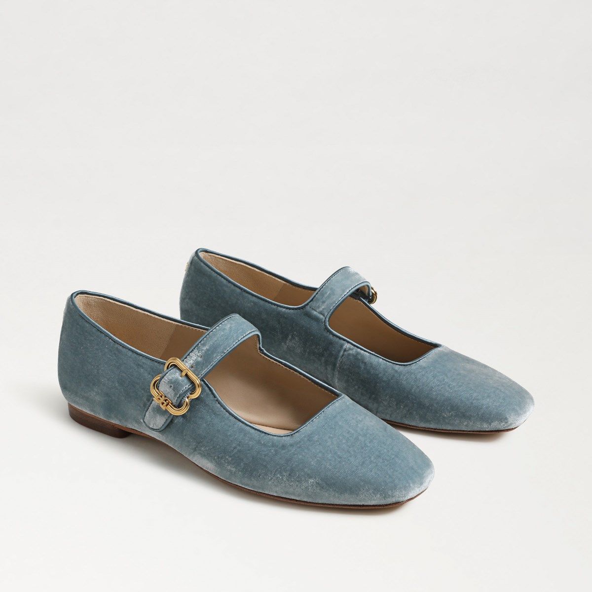 Women's Flats & Loafers