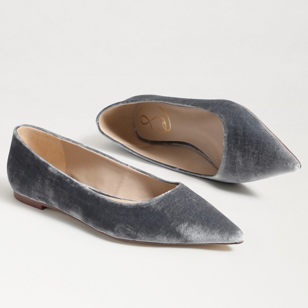 Pointed toe sales flat sandals