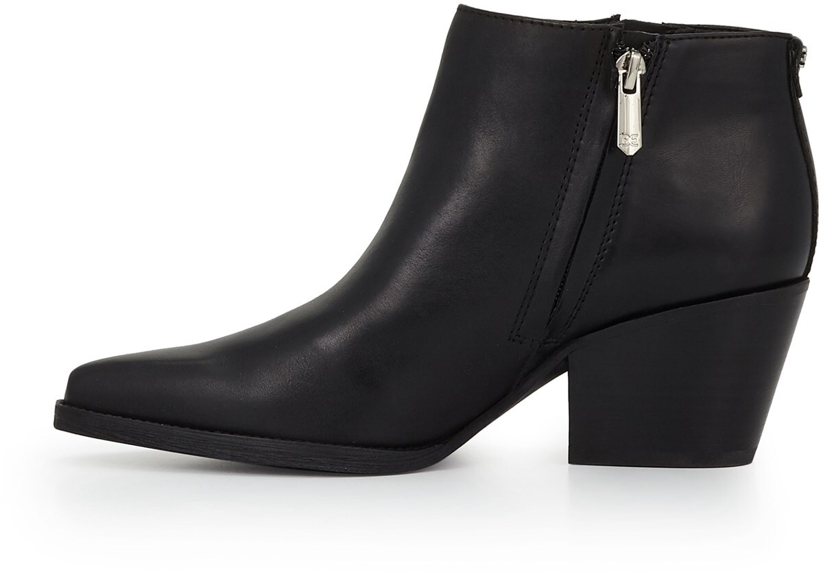 walden ankle bootie