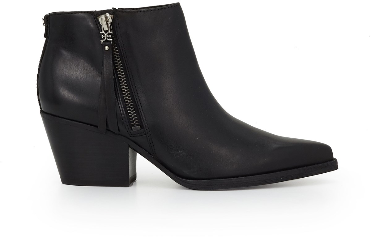 walden ankle bootie