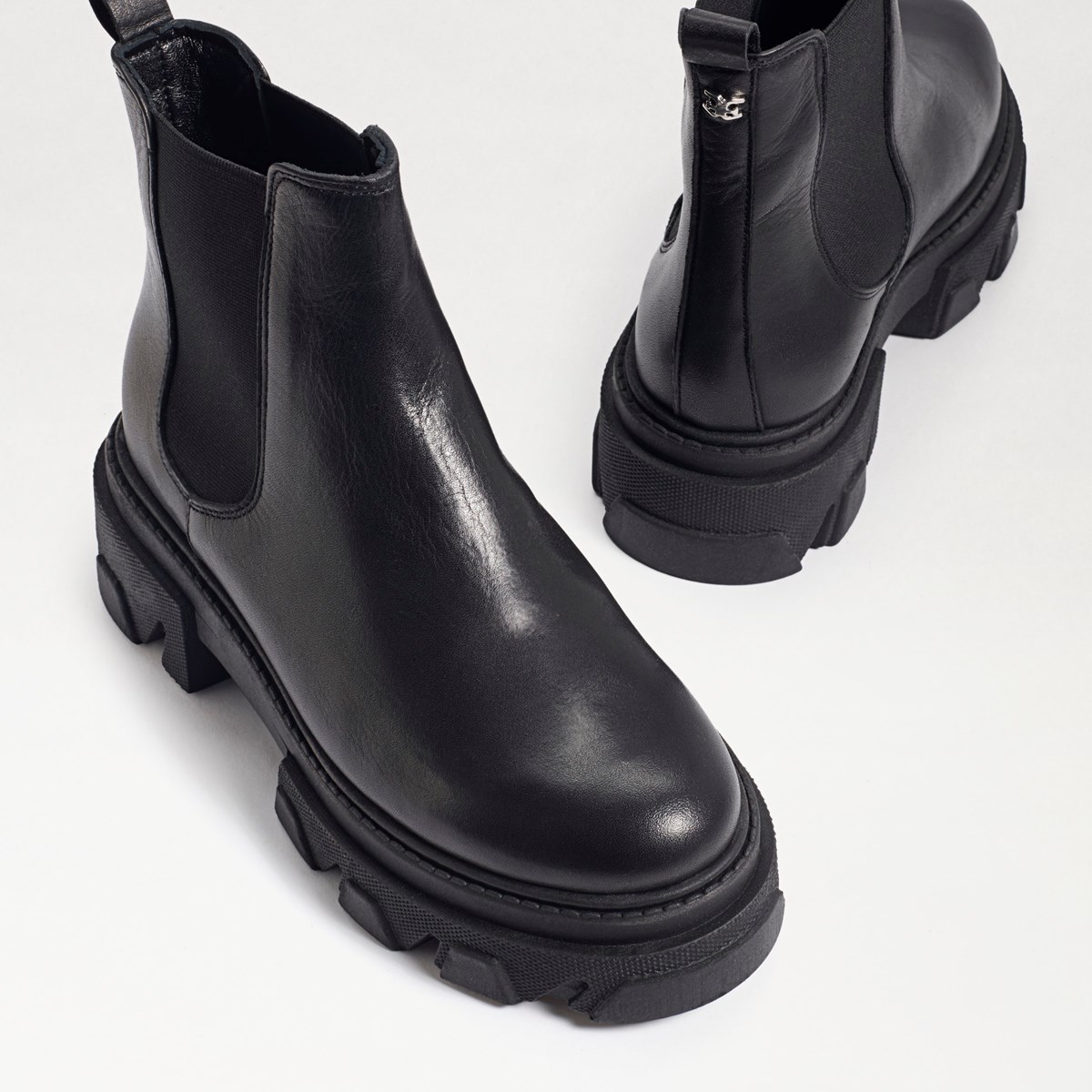 short chunky boots