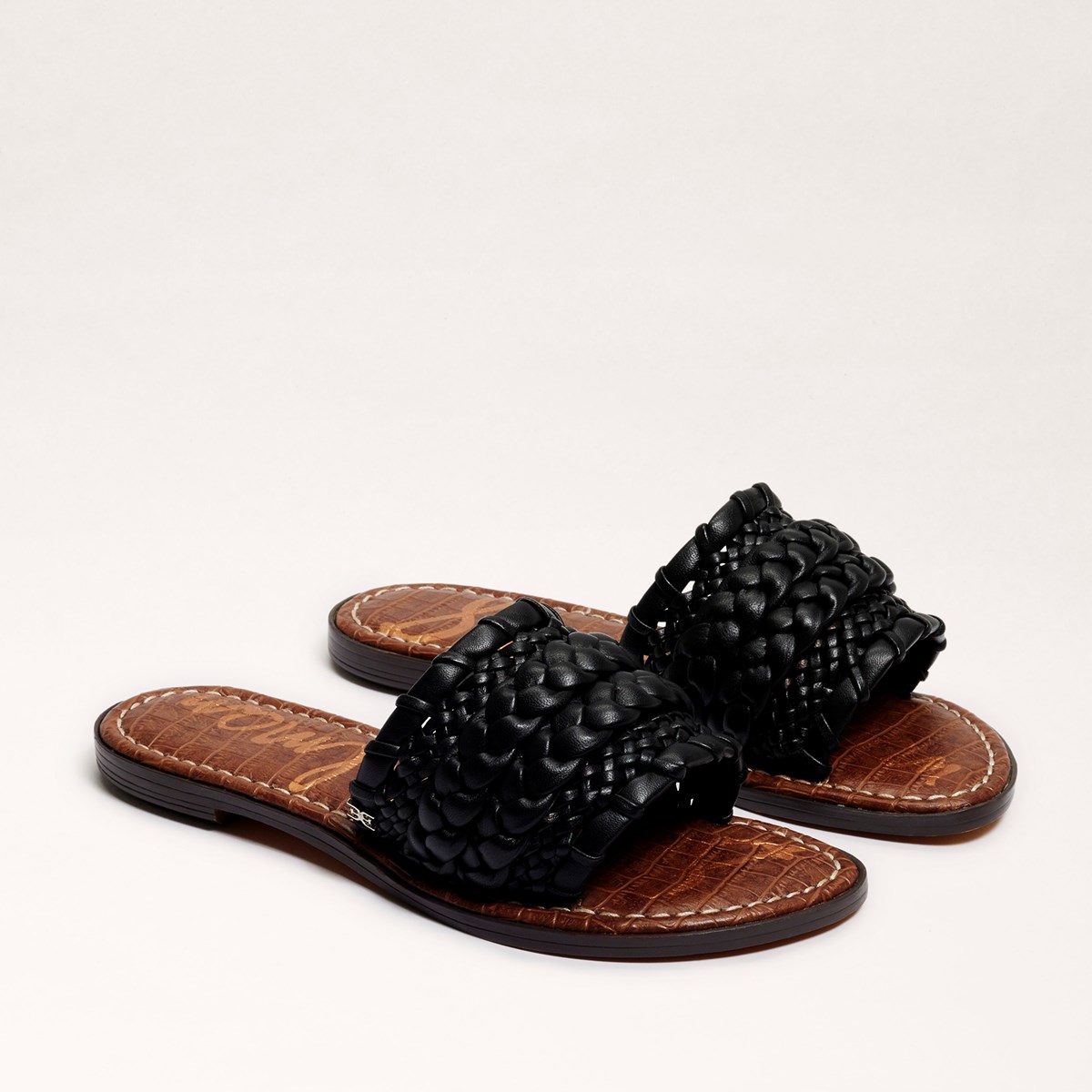 do sam edelman sandals run small